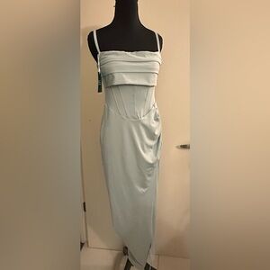 Halara Stretchy Maxi Gown in Sage Green. NWT. Size M